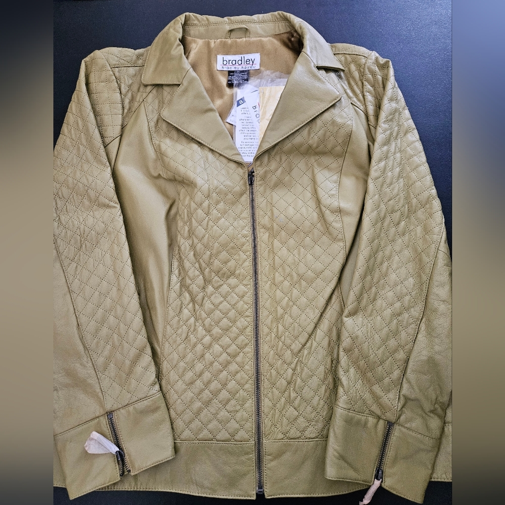 NWT - Leather "Bradley Bayou" Green Zippered Jacket - Size 1X